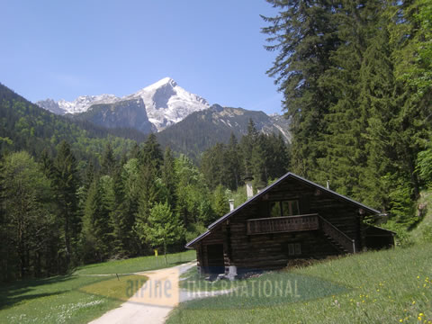 Alpspitze von der Diensth&uuml;tte im Bodenlahntal