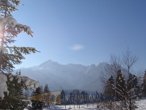 Panoramablick auf das Wetterstein-Massiv vom Kramerplateuweg
